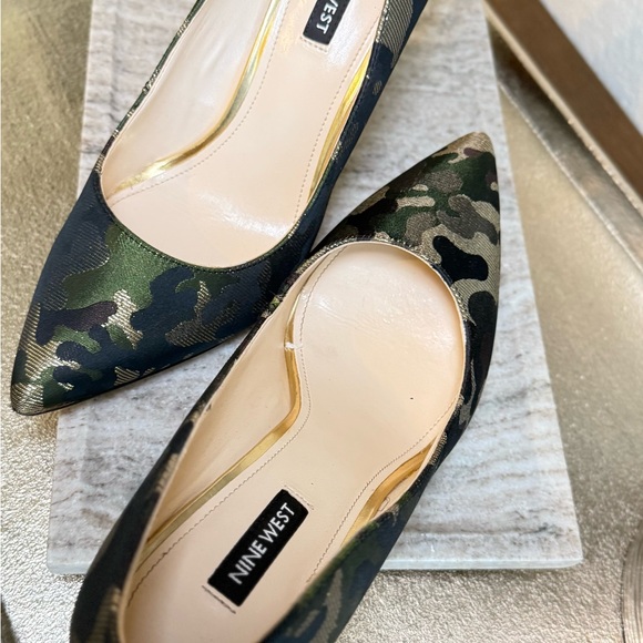 Tatiana Pointy Toe Camouflage High Heels
Nine West - Picture 3 of 6